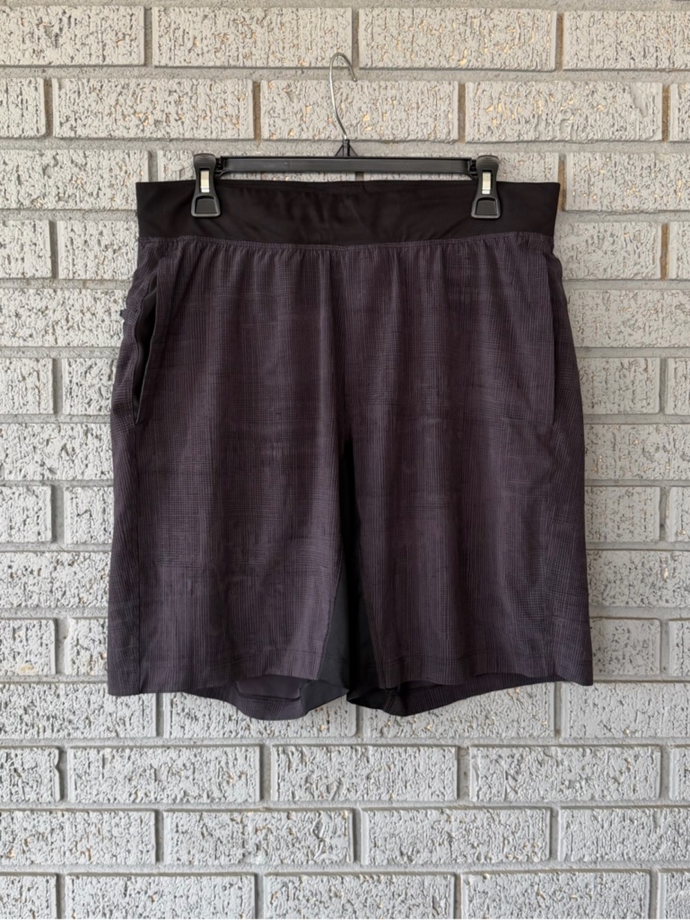 Lululemon T.H.E. Short *Luxtreme Liner 9" Grid Lines Deep Coal Black Size Large